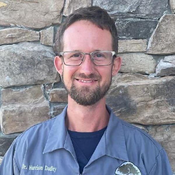 Kinston Veterinarian